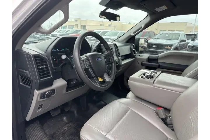 $23000 : Ford F-150 2019 4x4 XL 4dr S image 9