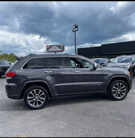 $16998 : 2017 Grand Cherokee image 10