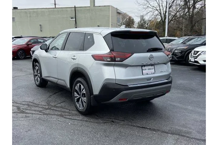 $20900 : Nissan Rogue 2023 AWD SV 4dr image 6
