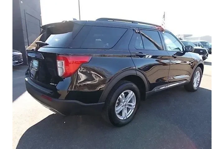 $31716 : Ford Explorer 2022 AWD XLT 4 image 6