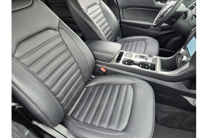 $27359 : Ford Edge 2024 AWD ST-Line 4 image 9