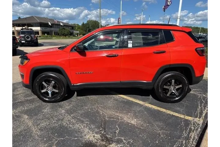 $11990 : Jeep Compass 2018 4x4 Sport image 4