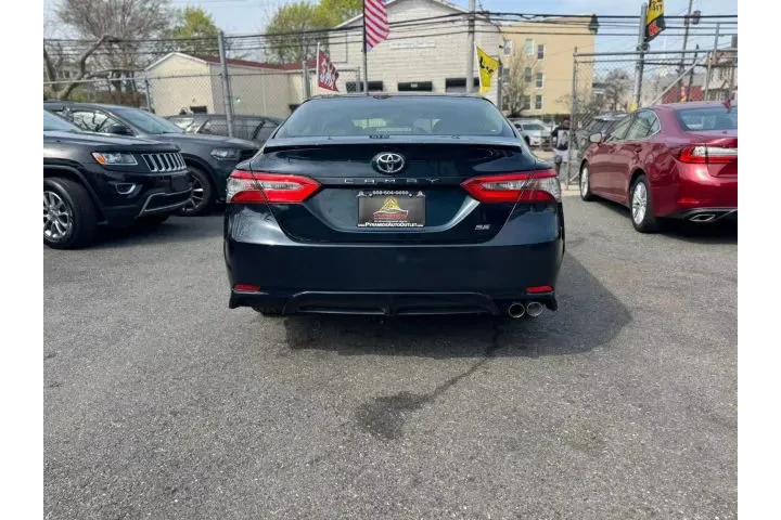 2018 TOYOTA CAMRY2018 TOYOTA image 10