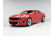 $29998 : Chevrolet Camaro 2021 LT 2dr thumbnail