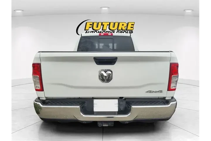 $29997 : Ram 2500 2019 4x4 Tradesman image 4