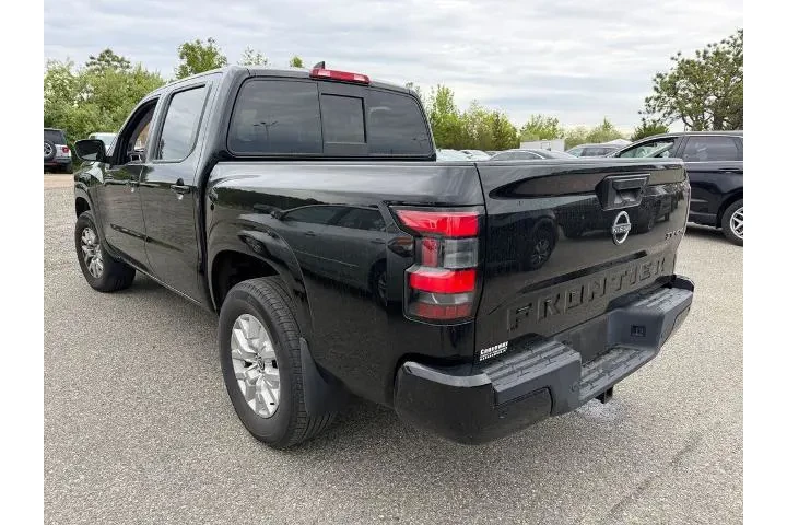 $27108 : Nissan Frontier 2022 4x4 S 4 image 3