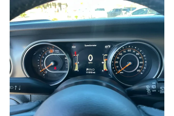 Jeep Wrangler Unlimited 2018 image 10