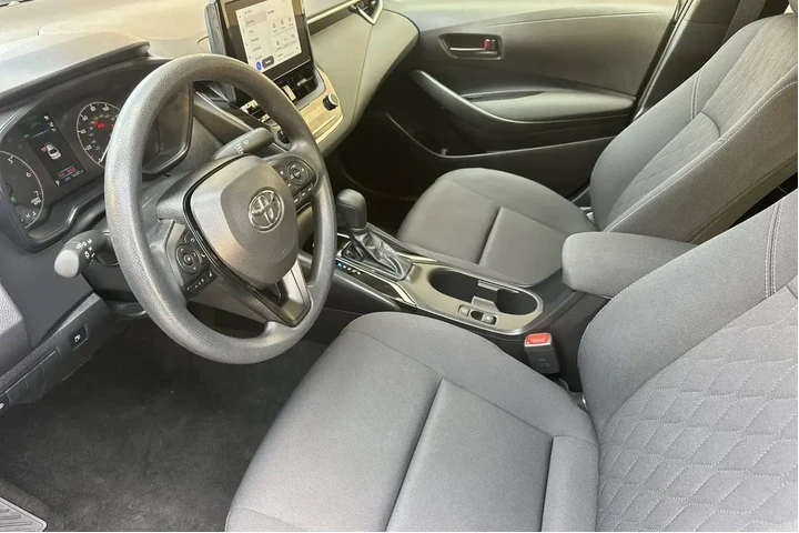 $21990 : Toyota Corolla Hybrid 2025 L image 10