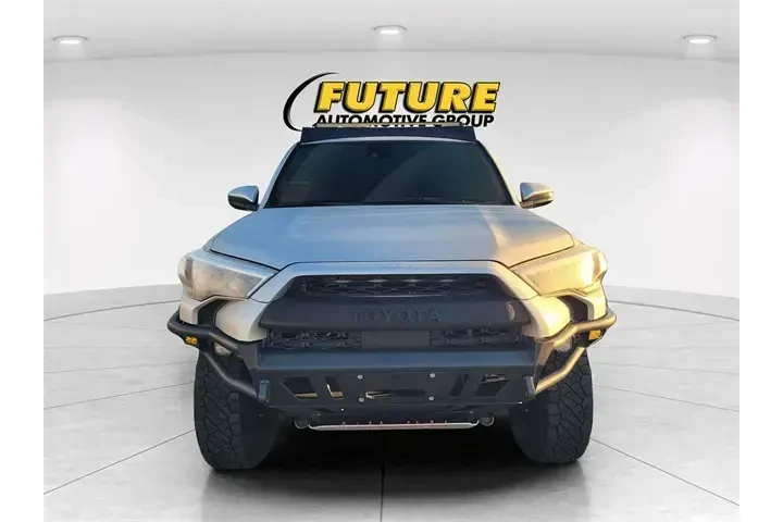 $30570 : Toyota 4Runner 2021 4x4 SR5 image 2