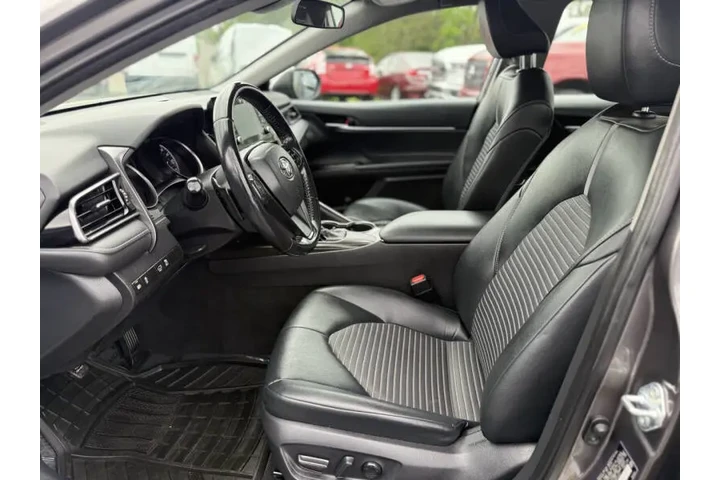 $20995 : 2021 Camry SE image 9