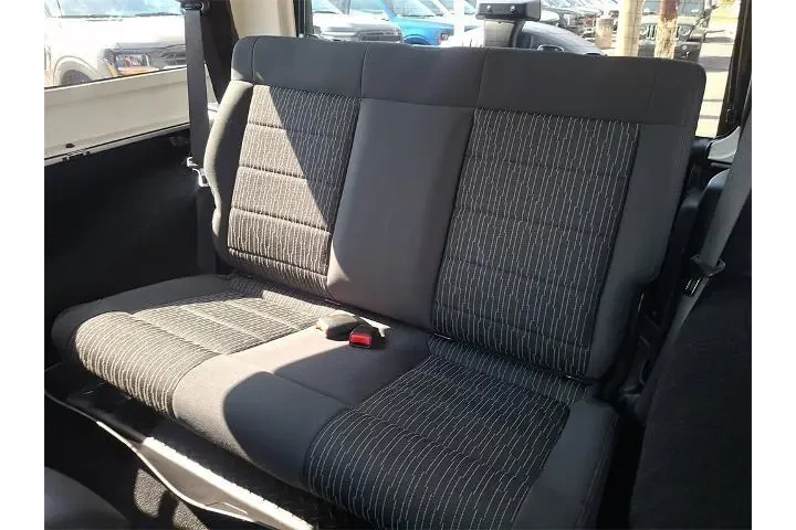 Jeep Wrangler 2012 4x4 Sahar image 10