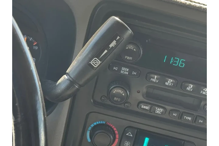 $20995 : GMC Sierra 2500HD 2005 4dr C image 5