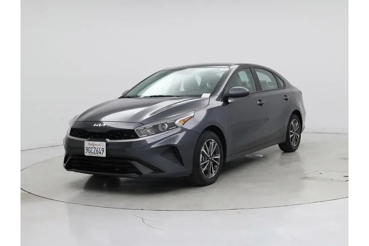 $20998 : Kia Forte 2023 LXS 4dr Sedan image 4