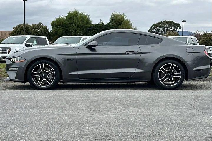 Ford Mustang 2018 GT 2dr Fas image 2