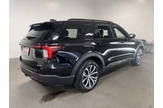 $37878 : Ford Explorer 2025 AWD ST-Li thumbnail
