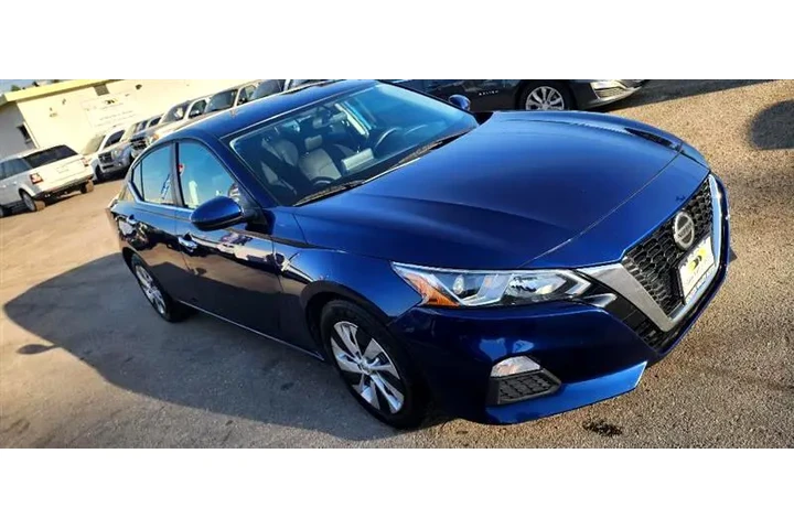 $12499 : 2020 Altima image 8