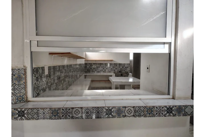 $4000 : Rento restaurante image 1