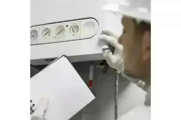 SOLICITO PLOMEROS image 4