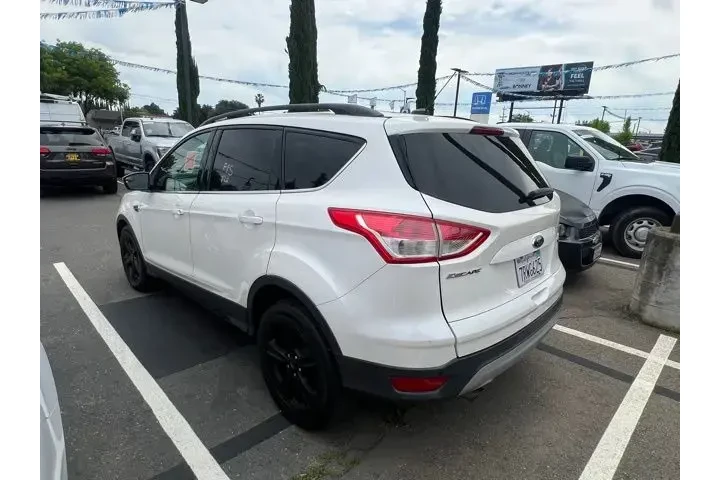 $10988 : Ford Escape 2016 SE 4dr SUV image 7