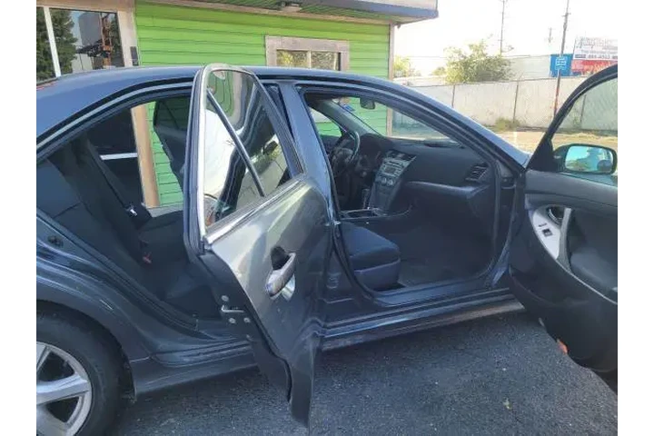 $7590 : 2009 Camry SE image 8
