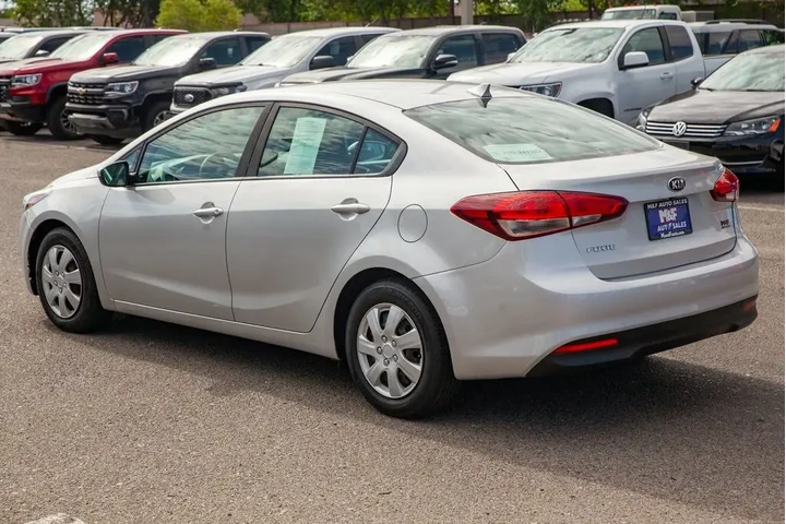 $15950 : 2017 Forte LX image 7