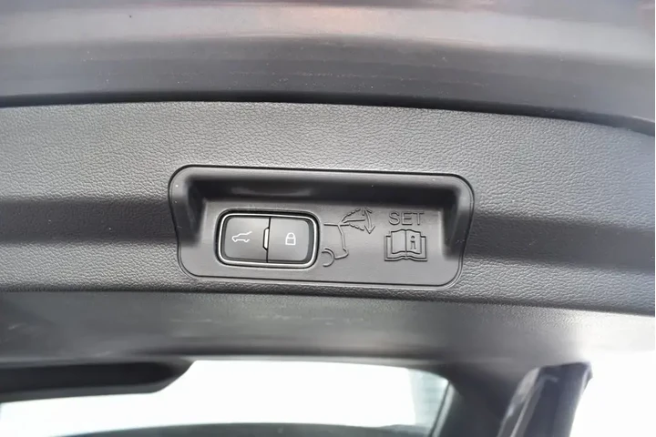 $38990 : Ford Explorer 2023 AWD ST 4d image 6