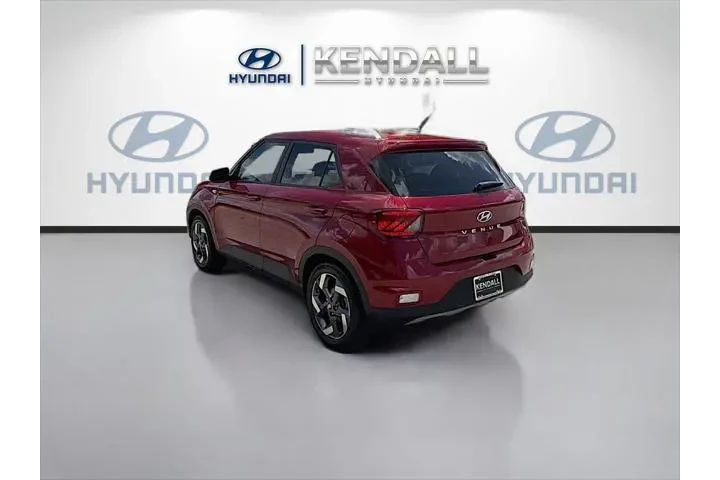 $17888 : Hyundai VENUE 2024 Limited 4 image 6