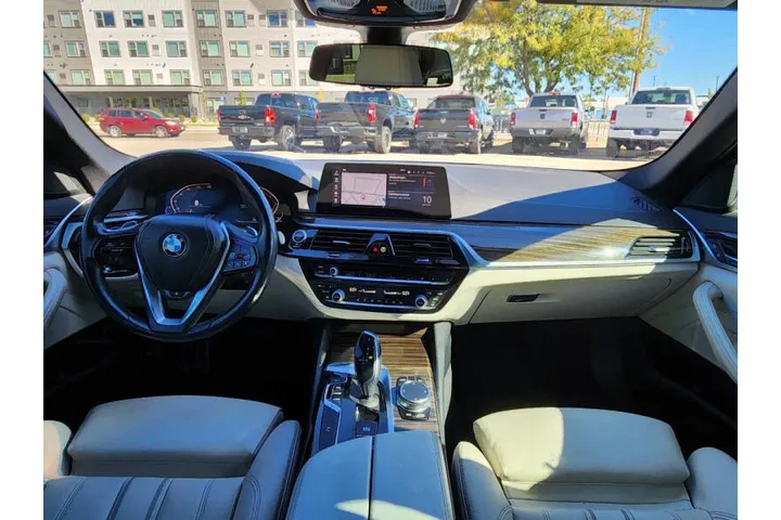 $21495 : 2020 BMW 5 Series 530i xDrive image 4
