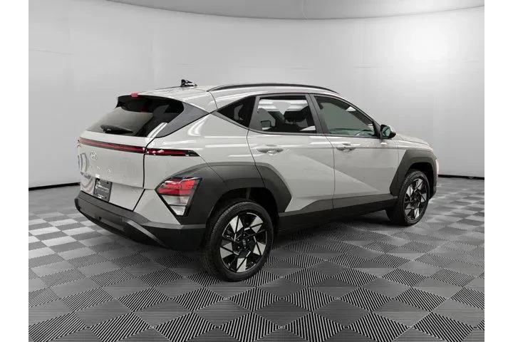 $25588 : Hyundai KONA 2025 AWD SEL 4d image 5
