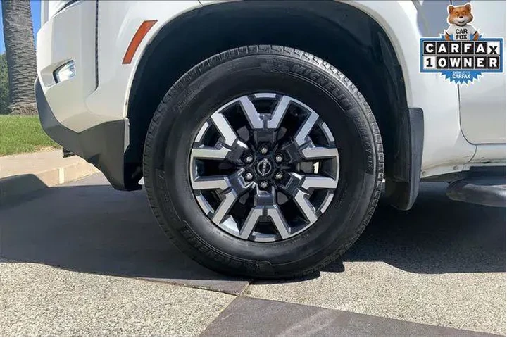 $36985 : Nissan Frontier 2024 4x4 S 4 image 9