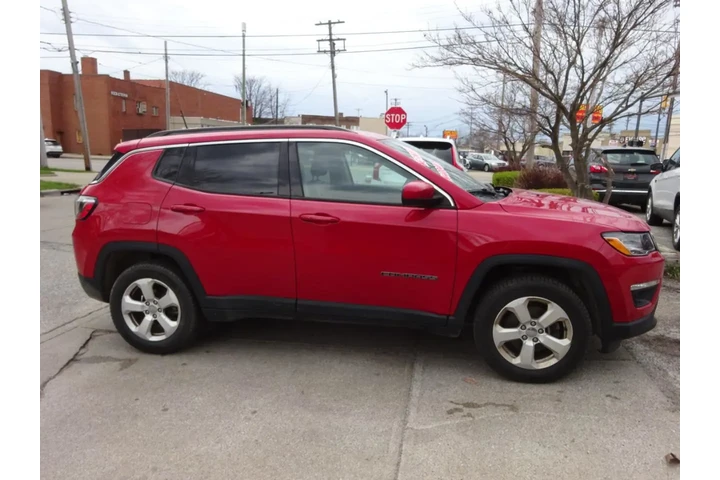 $9800 : 2018 Compass Latitude 4x4 image 4