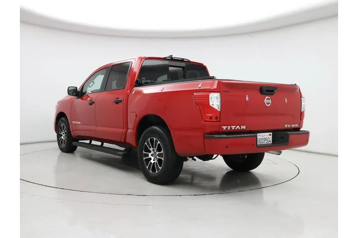 $27998 : Nissan Titan 2022 4x4 S 4dr image 2