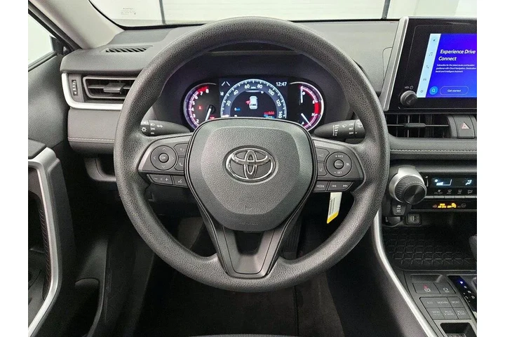 $27998 : Toyota RAV4 2024 AWD LE 4dr image 10