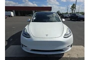 $29493 : Tesla Model Y 2023 AWD 4dr C thumbnail