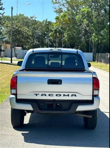 $23900 : Toyota Tacoma Double Cab image 7