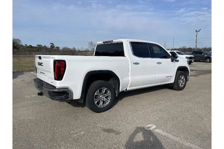 $39319 : GMC Sierra 1500 2025 4x2 SLT image 2