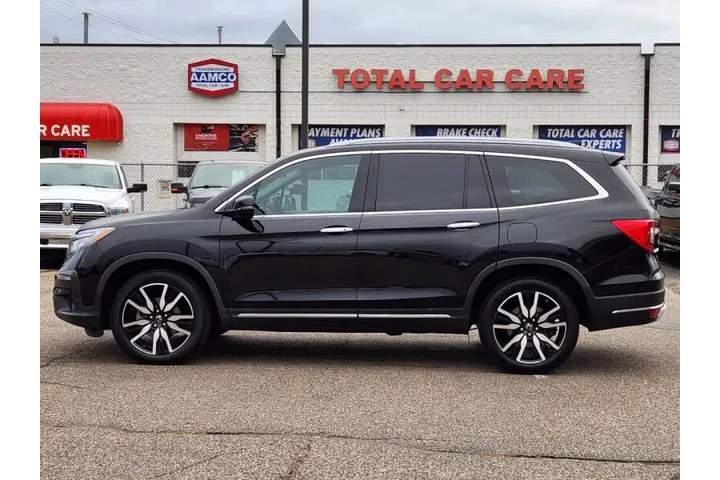 $24975 : 2020 Pilot Touring w/Rear Cap image 3