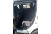 $23085 : Jeep Renegade 2023 4x4 Altit thumbnail