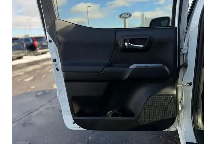 $27500 : Toyota Tacoma 2019 4x4 TRD P image 8