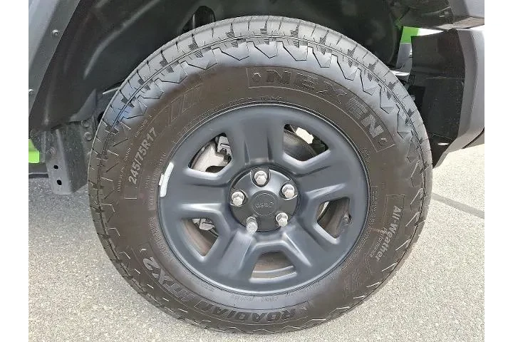 $31989 : Jeep Wrangler 2025 4x4 Sport image 8