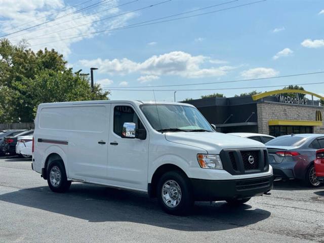 $16495 : 2019 NV 2500 HD SV image 6