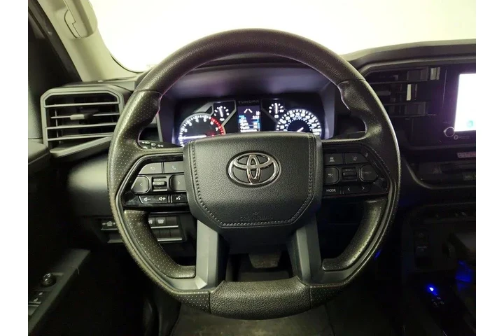$33998 : Toyota Tundra 2022 4x2 SR 4d image 10