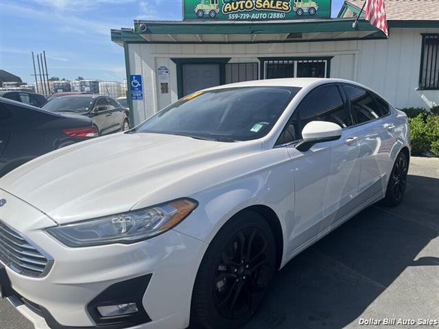 $12950 : 2019 Fusion SE Sedan image 1