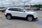 2014 Cherokee thumbnail