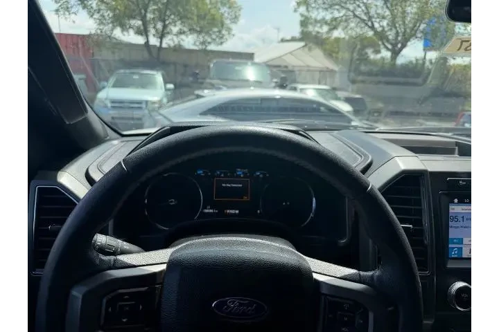 $28000 : Ford Expedition 2019 4x2 XLT image 6