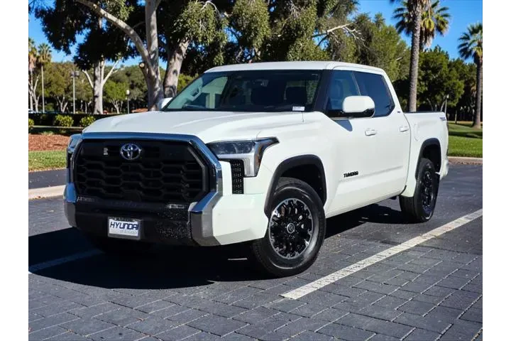 $39995 : Toyota Tundra 2022 4x2 SR5 4 image 2