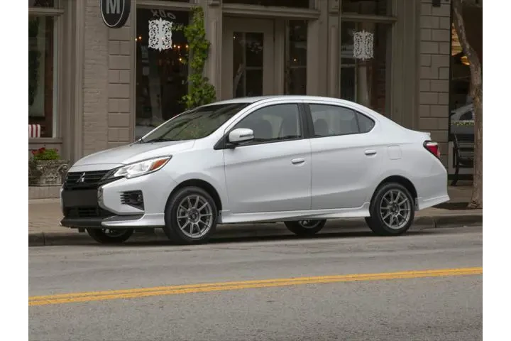 $19999 : Mitsubishi Mirage G4 2024 ES image 1