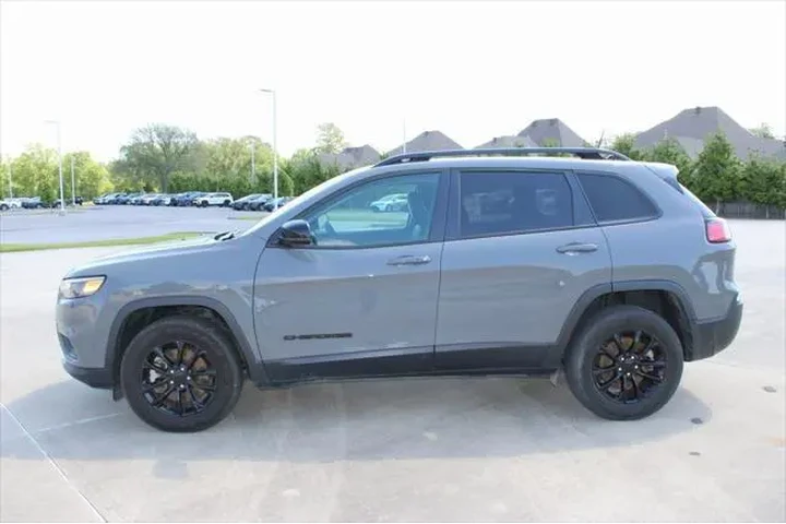 $24900 : Jeep Cherokee 2023 4x4 Altit image 10
