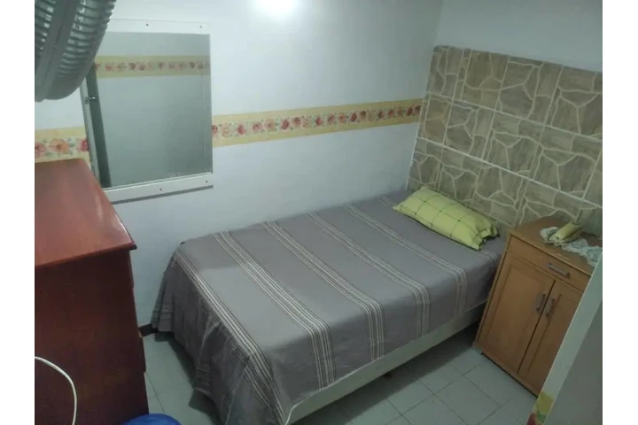 $130 : ALQUILO 2 CÓMODAS HABITACIONES image 2