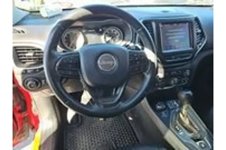 $13455 : Jeep Cherokee 2019 4x4 Trail image 5